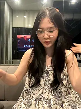 Yangying_99 nude strip on cam for live sex chat
