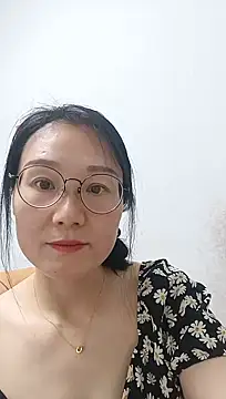 YuMeiren9 nude strip on cam for live sex chat