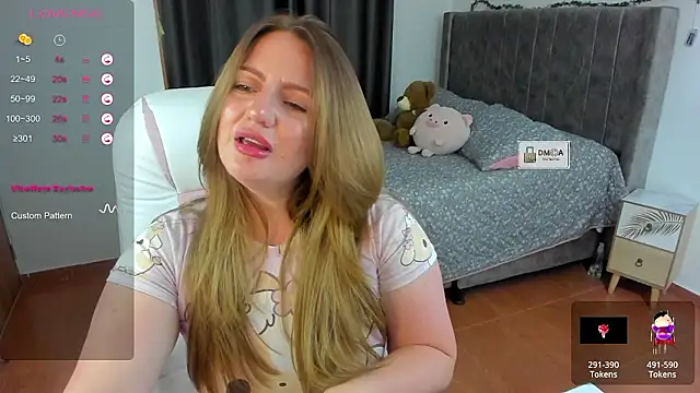 Karinawills nude strip on cam for live sex chat