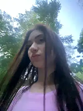 KittyOutdoor nude strip on cam for live sex chat