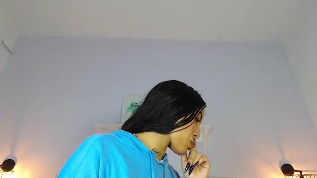 LouiseeScarleth nude strip on cam for live sex chat