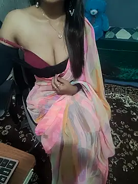 Maanvi nude strip on cam for live sex chat