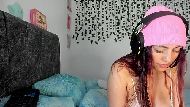 Megan_Konig nude strip on cam for live sex chat