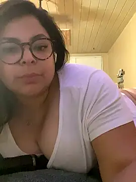 MessyJessie nude strip on cam for live sex chat