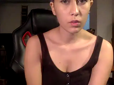 Minervaxxxxx nude strip on cam for live sex chat
