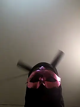 Pujarahulkichudai nude strip on cam for live sex chat