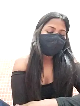 Sapna-80 nude strip on cam for live sex chat