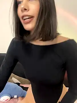 Sophiehii nude strip on cam for live sex chat