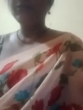 Swetha07 nude strip on cam for live sex chat