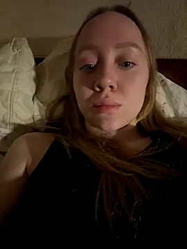 Vralice nude strip on cam for live sex chat