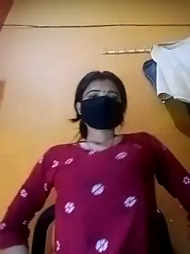 Cute-Nusrat nude strip on cam for live sex chat