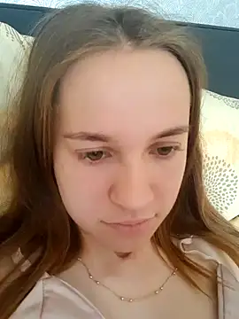 Helgavon21 nude strip on cam for live sex chat