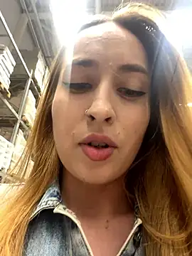 Holly_Joy nude strip on cam for live sex chat