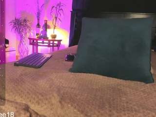 HonneyBee Nude Sex Cams, Live Sex, Free Porn Chat