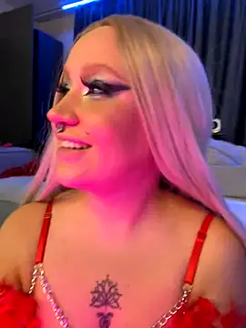 RollingTootsie nude strip on cam for live sex chat
