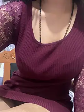 Thirsty_Maya nude strip on cam for live sex chat