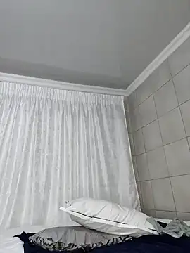 ZeeOnline nude strip on cam for live sex chat