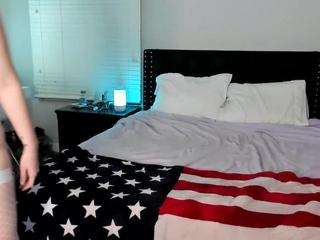 Livys Bedroom FT Babyxoxo444 Nude Sex Cams, Live Sex, Free Porn Chat