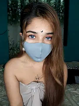Priyanka-1 nude strip on cam for live sex chat