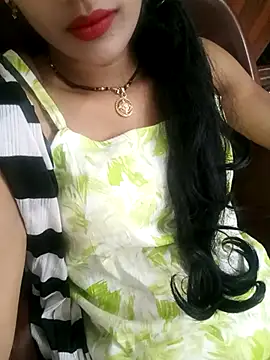 Eshwari_Chopra nude strip on cam for live sex chat