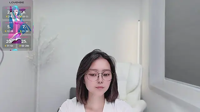 Natasha2025 nude strip on cam for live sex chat