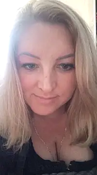 Snowball3021 nude strip on cam for live sex chat