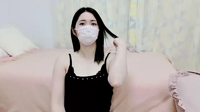 Yuu_xyz nude strip on cam for live sex chat