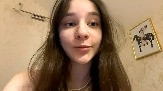 DanaCore nude strip on cam for live sex chat