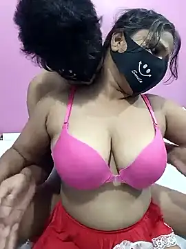 Minnybaby nude strip on cam for live sex chat