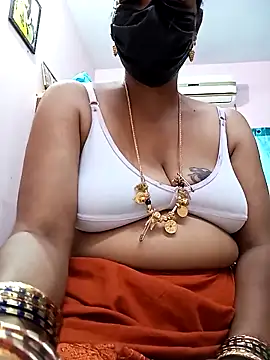 Tamil_sreelekha nude strip on cam for live sex chat