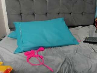 ZarayBlanket Nude Sex Cams, Live Sex, Free Porn Chat