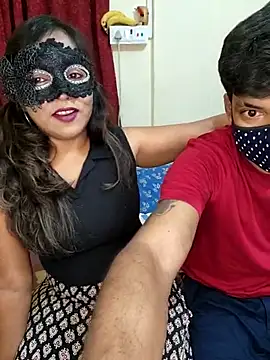 Living_Coupel nude strip on cam for live sex chat
