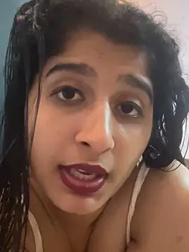 Miss_luna35 nude strip on cam for live sex chat