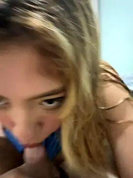 Latinahorny11 nude strip on cam for live sex chat