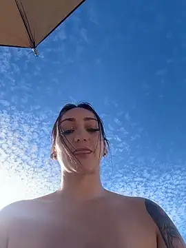 Ninabigtitied nude strip on cam for live sex chat
