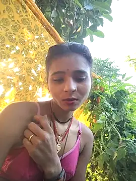 R_Roshni nude strip on cam for live sex chat