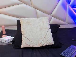 Laurettedela-roux Nude Sex Cams, Live Sex, Free Porn Chat
