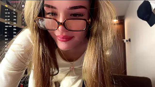 LubaSeirers nude strip on cam for live sex chat