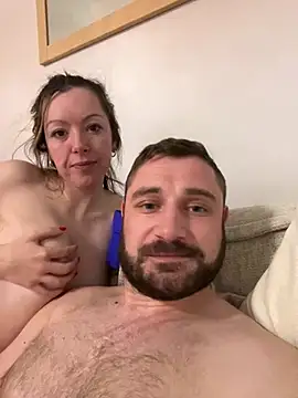 Fucklyweds nude strip on cam for live sex chat