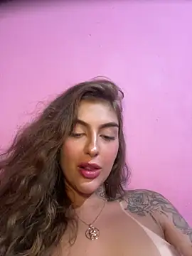 Miiabellovic nude strip on cam for live sex chat
