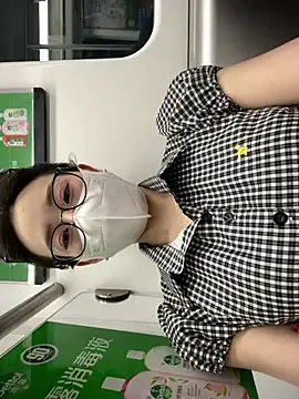 Meimeibuguai nude strip on cam for live sex chat