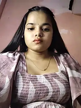 Queen_111 nude strip on cam for live sex chat