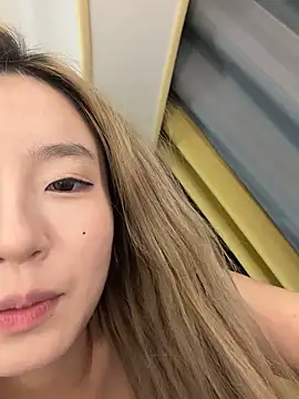 Uugirl00 nude strip on cam for live sex chat