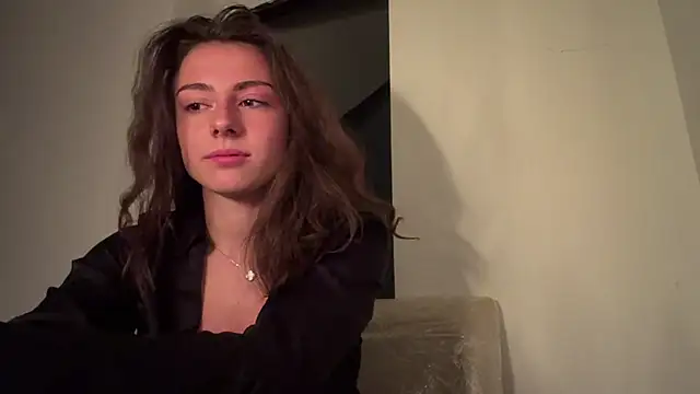 IraidaArvayo nude strip on cam for live sex chat