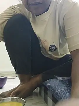 Jaanvisharmaaa nude strip on cam for live sex chat